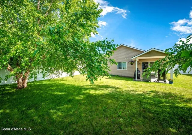 Homes for sale in Coeur D'alene, ID | 2602 W Freeland Dr, Coeur D'alene, ID 83815 | MLS# 26-7086