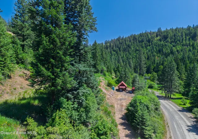 4th image of 999 Cherry Creek Rd, St. Maries, ID 83861 | MLS# 26-7089