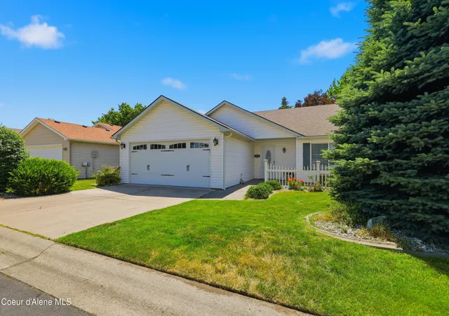 Homes for sale in Coeur D Alene, ID | 2064 W Normandie Ln, Coeur D Alene, ID 83815 | MLS# 26-7008