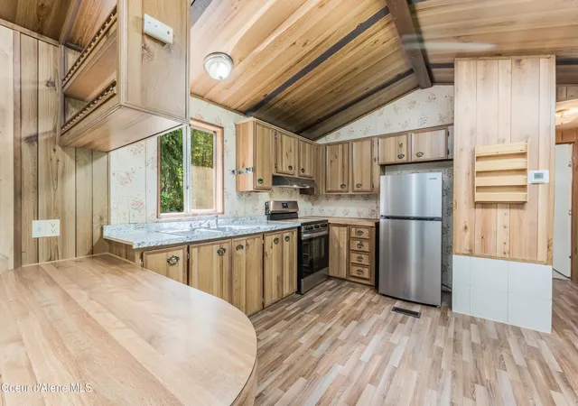 Homes for sale in Sandpoint, ID | 344 Norway Lodge Heights Rd, Sandpoint, ID 83864 | MLS# 26-7076