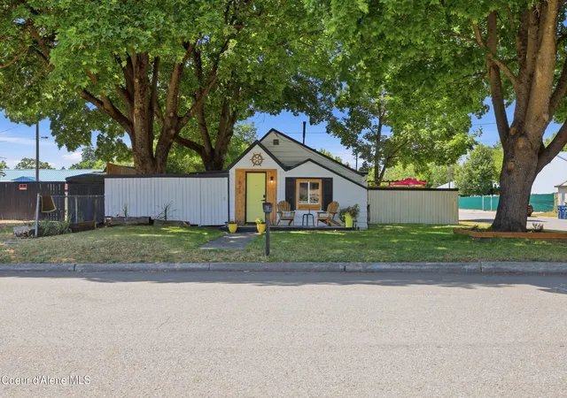 4th image of 1223 N 1St St, Coeur D Alene, ID 83814 | MLS# 26-7077