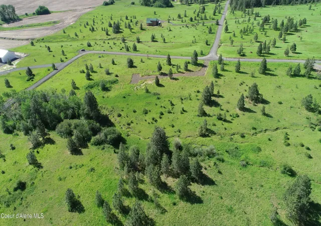 3rd image of 404 Vine Maple Rd, Desmet, ID 83824 | MLS# 26-7011