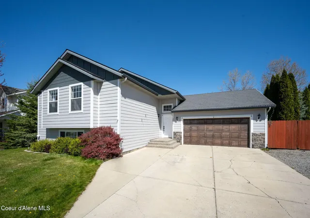 Homes for sale in Hayden, ID | 2617 W Blueberry Cir, Hayden, ID 83835 | MLS# 26-7028