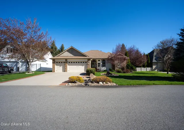 Homes for sale in Rathdrum, ID | 5247 W Broken Tee Rd, Rathdrum, ID 83858 | MLS# 26-7029