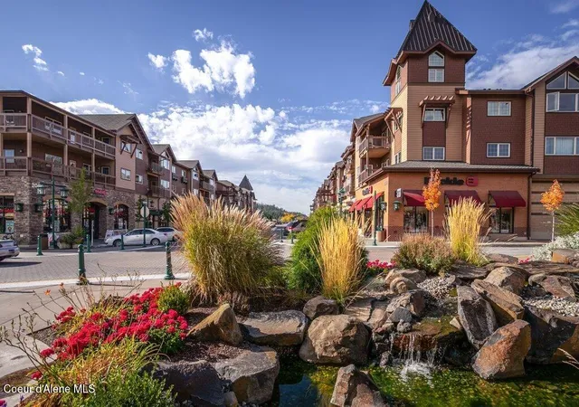 Homes for sale in Coeur D Alene, ID | 2051 N Main St #213, Coeur D Alene, ID 83814 | MLS# 26-7133