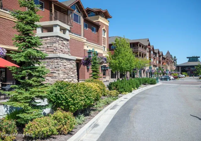 Homes for sale in Coeur D Alene, ID | 2051 N Main St #213, Coeur D Alene, ID 83814 | MLS# 26-7133