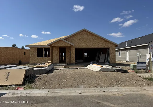 Photo 2 of Single family home for sale at 6635 N Alecat St, Coeur D'alene, ID 83815 | MLS# 26-7072 | Listing updated on 2026-09-04