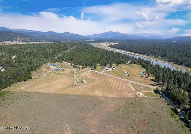 Homes for sale in Spirit Lake, ID | 30 Sawbuck Rd, Spirit Lake, ID 83869 | MLS# 26-7068