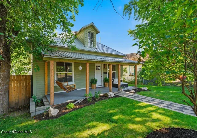 4th image of 1512 Center Ave, St. Maries, ID 83861 | MLS# 26-7120