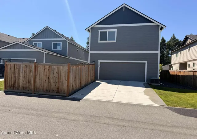 Homes for sale in Hayden, ID | 229 E Sandmyrtle Ave, Hayden, ID 83835 | MLS# 26-7094
