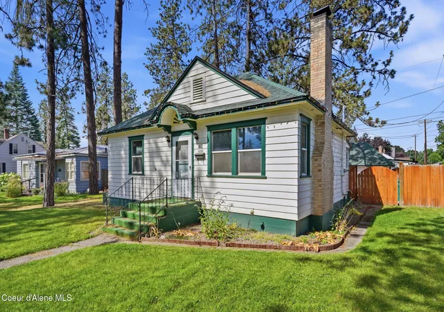 2nd image of 124 N 4th St, Cheney, WA 99004 | MLS# 26-7103