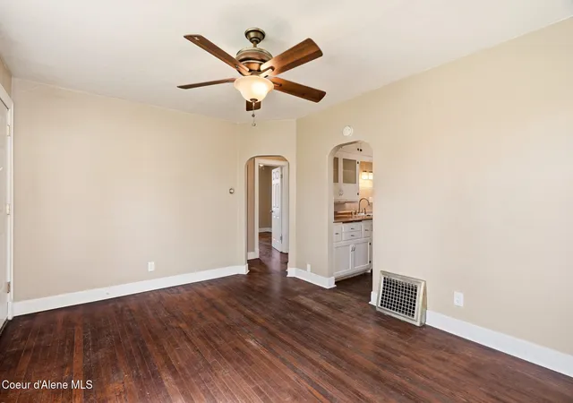 4th image of 124 N 4Th St, Cheney, WA 99004 | MLS# 26-7103