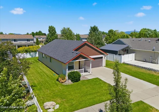 Homes for sale in Coeur D Alene, ID | 3519 W Accipter Dr, Coeur D Alene, ID 83815 | MLS# 26-7141