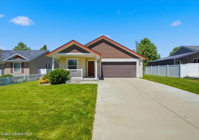 Homes for sale in Coeur D Alene, ID | 3519 W Accipter Dr, Coeur D Alene, ID 83815 | MLS# 26-7141