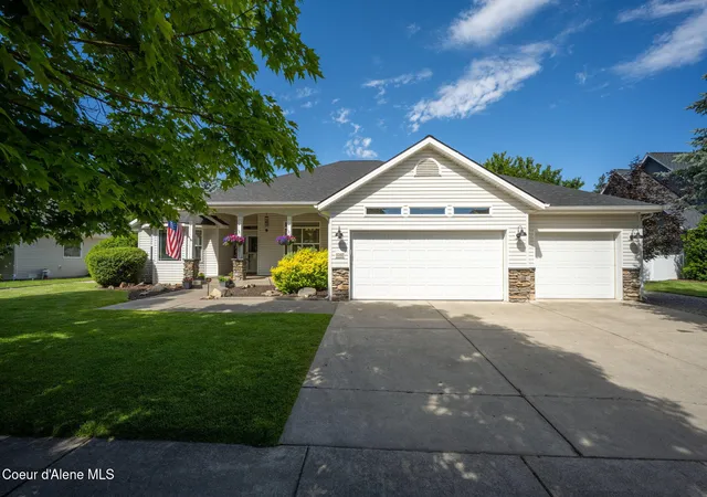 Homes for sale in Hayden, ID | 11393 N Rocking R Rd, Hayden, ID 83835 | MLS# 26-7122