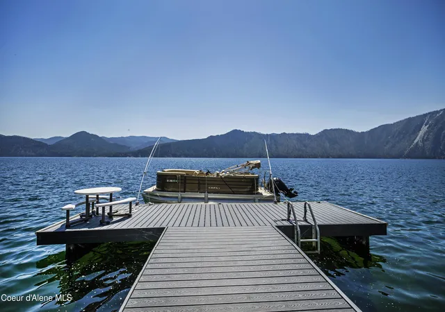 Photo 3 of Sale Pending at 100 Grandview Ln, Bayview, ID 83803 | MLS# 26-7147 | Listing updated on 2026-07-17