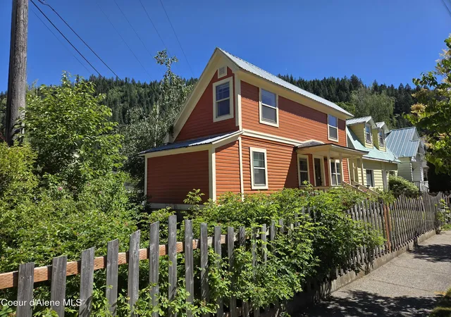 3rd image of 117 Cypress St, Wallace, ID 83873 | MLS# 26-7166