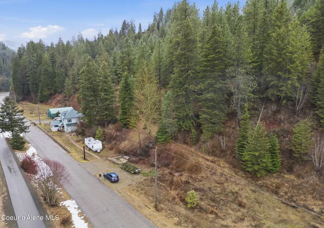 Homes for sale in Wallace, ID | 62713 Benthams Rd, Wallace, ID 83873 | MLS# 26-7174
