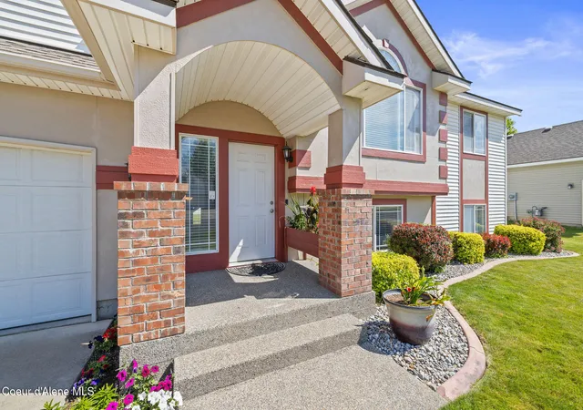 Photo 1 of Sale Pending at 2893 W Strawberry Ln, Hayden, ID 83835 | MLS# 26-7218 | Listing updated on 2026-09-19