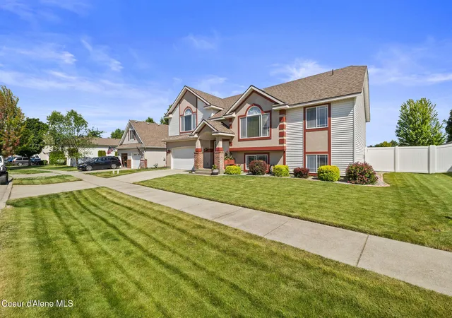 Photo 3 of Sale Pending at 2893 W Strawberry Ln, Hayden, ID 83835 | MLS# 26-7218 | Listing updated on 2026-09-19