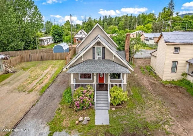 5th image of 112 Washington St, Priest River, ID 83856 | MLS# 26-7220