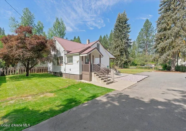 3rd image of 905 S Division St, Pinehurst, ID 83850 | MLS# 26-7234