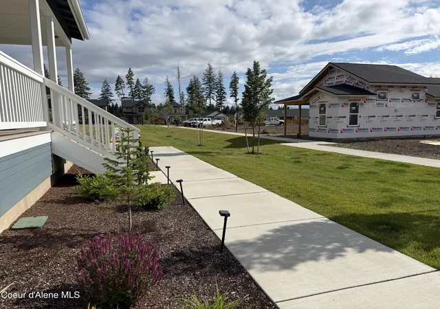 4th image of 317 E Penstemon Rd, Hayden, ID 83835 | MLS# 26-7266