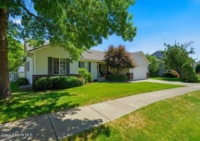 Photo 1 of Sale Pending at 2860 N Top Flight Dr, Post Falls, ID 83854 | MLS# 26-8825 | Listing updated on 2026-09-06