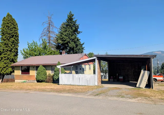Photo 2 of Single family home for sale at 134 Scott Ave, St. Maries, ID 83861 | MLS# 26-8626 | Listing updated on 2026-09-08
