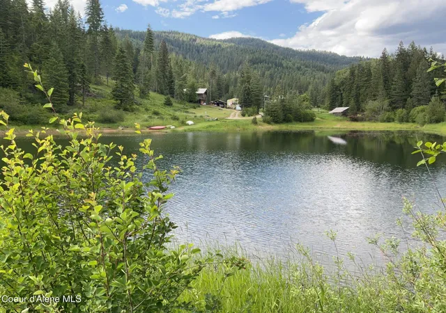 Photo 1 of Single family home for sale at 880 Abbey Rd, St. Maries, ID 83861 | MLS# 26-8753 | Listing updated on 2026-08-28