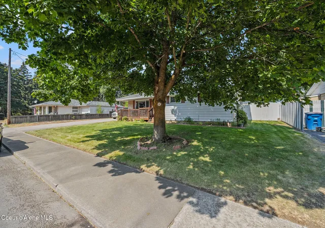 Photo 3 of Sale Pending at 316 W Montgomery Pl, Post Falls, ID 83854 | MLS# 26-8847 | Listing updated on 2026-09-03