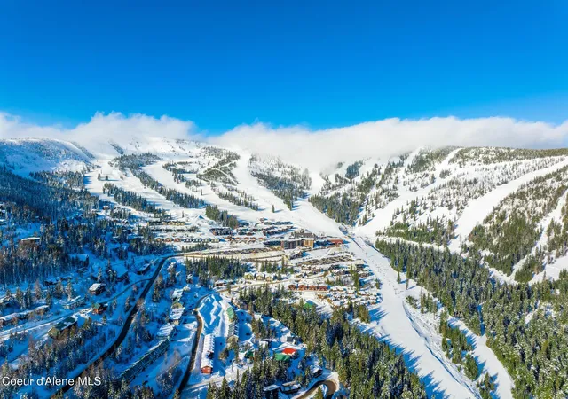 Photo 3 of Condo for sale at 68 Whiplash Cir #11, Sandpoint, ID 83864 | MLS# 26-8765 | Listing updated on 2026-08-26