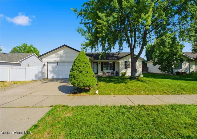 Photo 1 of Sale Pending at 1371 W Heron Ave, Hayden, ID 83835 | MLS# 26-8840 | Listing updated on 2026-08-30