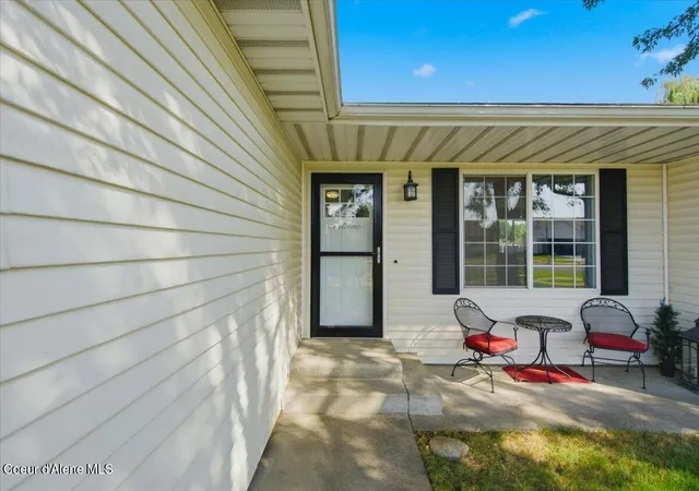 Photo 3 of Sale Pending at 1371 W Heron Ave, Hayden, ID 83835 | MLS# 26-8840 | Listing updated on 2026-08-30
