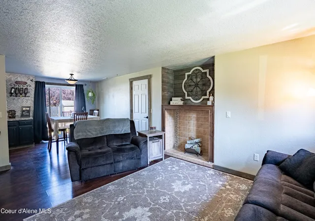 Photo 3 of Sale Pending at 1515 E Park Ln, Post Falls, ID 83854 | MLS# 26-8803 | Listing updated on 2026-08-30
