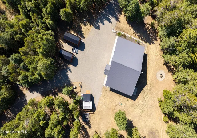 Photo 4 of Single family home for sale at 1037 Peregrine Rd, Spirit Lake, ID 83869 | MLS# 26-8805 | Listing updated on 2026-09-21