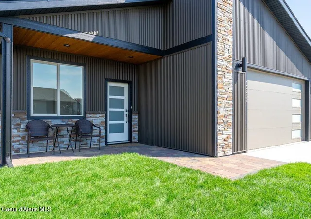 Photo 2 of Single family home for sale at 13932 N Rainier Loop, Rathdrum, ID 83858 | MLS# 26-8788 | Listing updated on 2026-09-20
