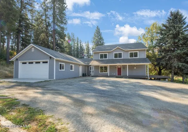 Photo 1 of Single family home for sale at 9 Cottonwood Dr, St. Maries, ID 83861 | MLS# 26-8781 | Listing updated on 2026-09-02