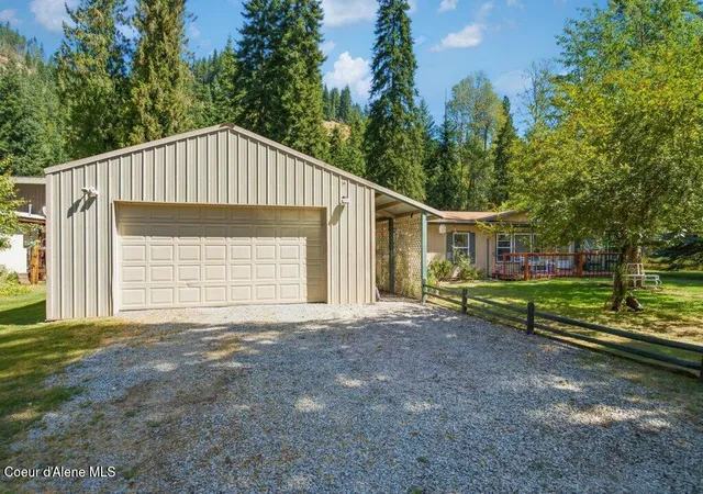 Photo 2 of Single family home for sale at 58 Whitetail Loop, Kingston, ID 83839 | MLS# 26-8790 | Listing updated on 2026-08-27