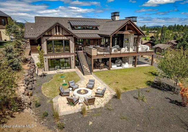 Photo 3 of Single family home for sale at 6176 W Dunite Ct, Coeur D'alene, ID 83814 | MLS# 26-8838 | Listing updated on 2026-08-28