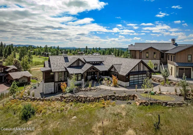 Photo 3 of Single family home for sale at 6176 W Dunite Ct, Coeur D'alene, ID 83814 | MLS# 26-8838 | Listing updated on 2026-08-28
