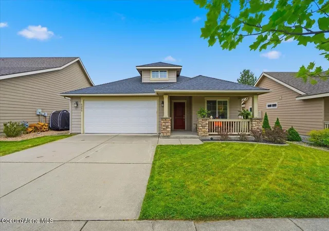 Photo 1 of Single family home for sale at 6208 N Cornwall St, Coeur D'alene, ID 83815 | MLS# 26-8789 | Listing updated on 2026-08-27