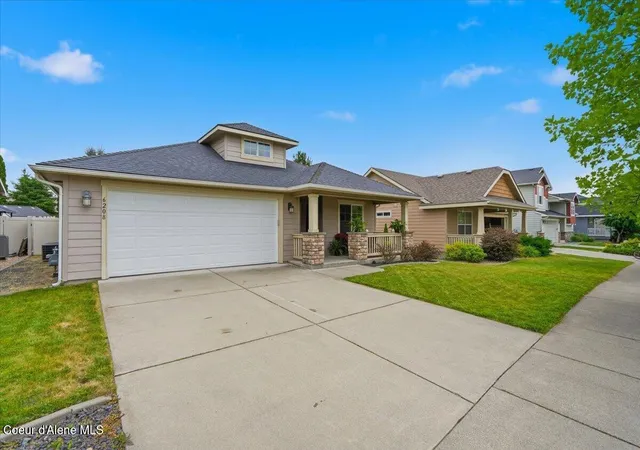 Photo 2 of Single family home for sale at 6208 N Cornwall St, Coeur D'alene, ID 83815 | MLS# 26-8789 | Listing updated on 2026-08-27