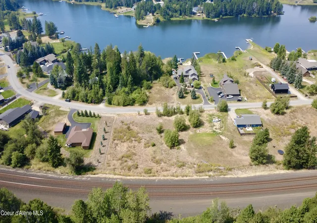 Photo 2 of Land for sale at Nna Comeback Bay Ln, Sagle, ID 83860 | MLS# 26-8807 | Listing updated on 2026-08-27