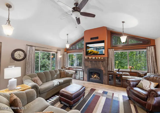 Photo 3 of Single family home for sale at 8827 W Heavenly View Ln, Coeur D'alene, ID 83814 | MLS# 26-8843 | Listing updated on 2026-09-11