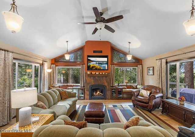 Photo 3 of Single family home for sale at 8827 W Heavenly View Ln, Coeur D'alene, ID 83814 | MLS# 26-8843 | Listing updated on 2026-09-11