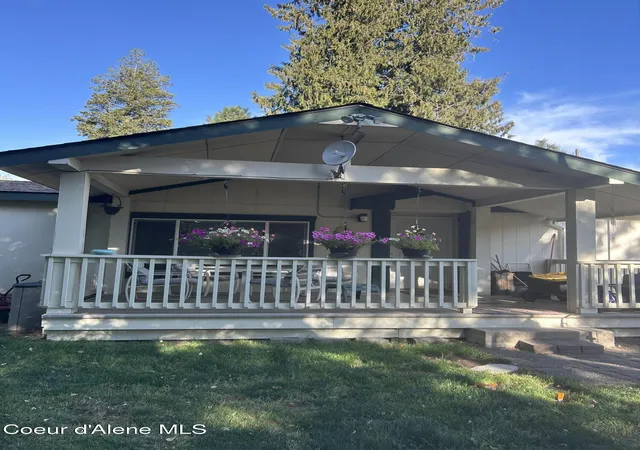 Photo 3 of Sale Pending at 140 W Dakota Ave, St. Maries, ID 83861 | MLS# 26-8829 | Listing updated on 2026-08-28
