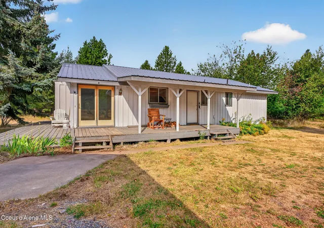 Single family home for sale at 76 Tower Rd, Naples, ID 83847 | MLS# 26-8881