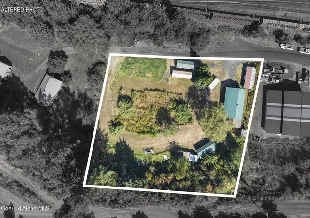 Photo 3 of Single family home for sale at 2331 Kootenai Ave, St. Maries, ID 83861 | MLS# 26-8860 | Listing updated on 2026-08-28