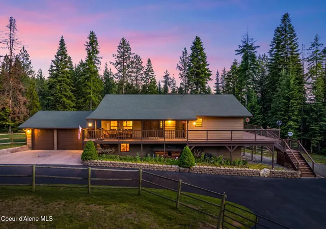 Photo 2 of Single family home for sale at 4684 E Wildlife Trl, Hayden, ID 83835 | MLS# 26-8897 | Listing updated on 2026-08-31